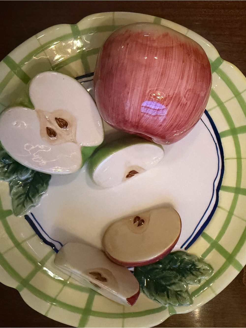 Ceramic Apple 3-D vintage Decorative Plate and Fruit Accents